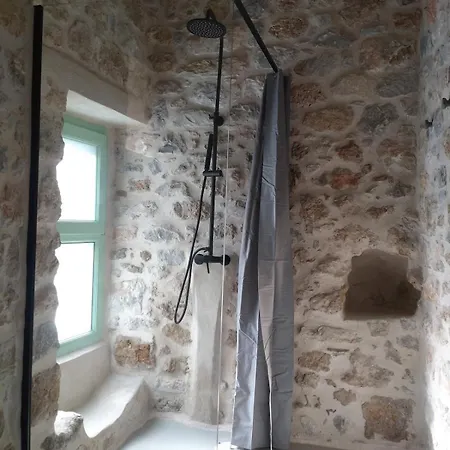 Villa Kato Rouga By Christos Papadeas *