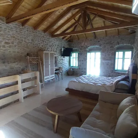 Villa Kato Rouga By Christos Papadeas