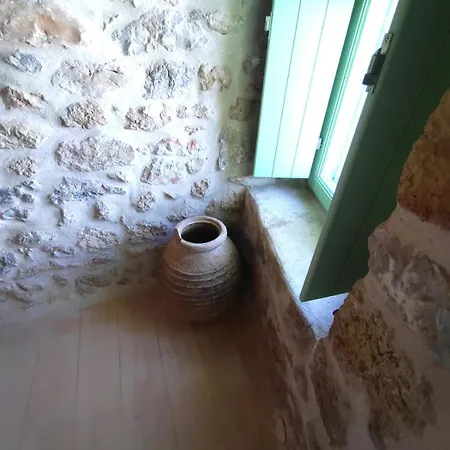 Villa Kato Rouga By Christos Papadeas